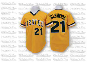 Men's Mitchell and Ness Roberto Clemente Pittsburgh Pirates Authentic Gold Throwback Jersey